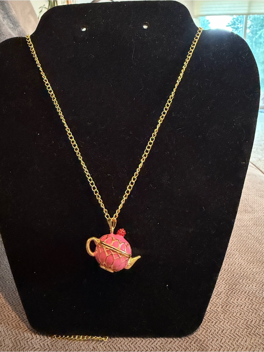 Pink Teapot Pendant Necklace Gold Tone Rhinestone Magnetic Locket 27”